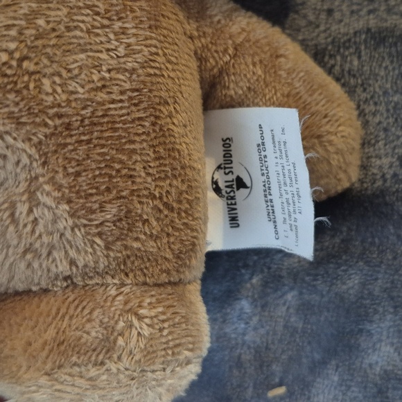 E.T. the Extra-Terrestrial Plush From Universal Studios. - Picture 2 of 4